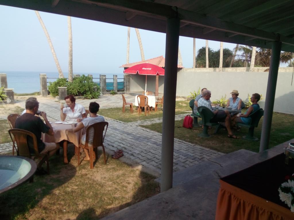 Rainbow Beach Hotel Hikkaduwa Exteriér fotografie
