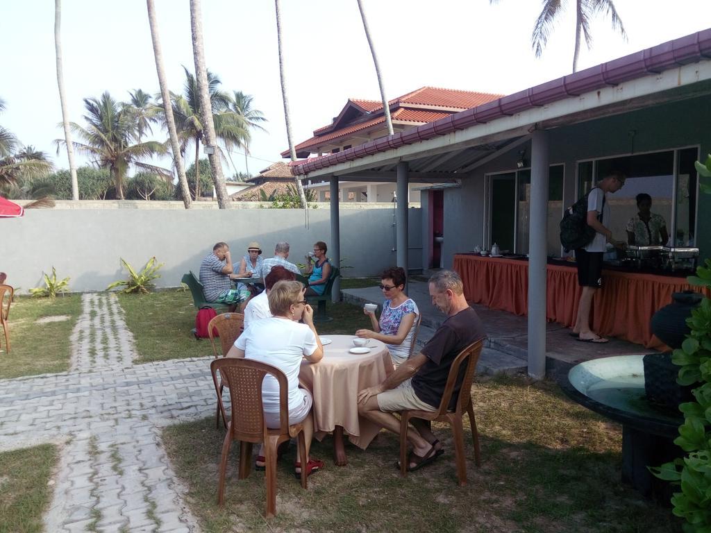 Rainbow Beach Hotel Hikkaduwa Exteriér fotografie